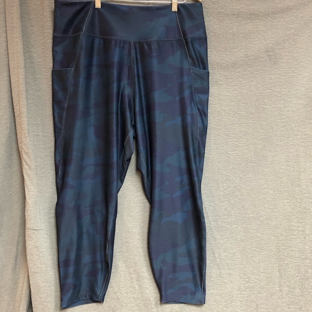 Like new nine west active 3X dark navy dark blue green,